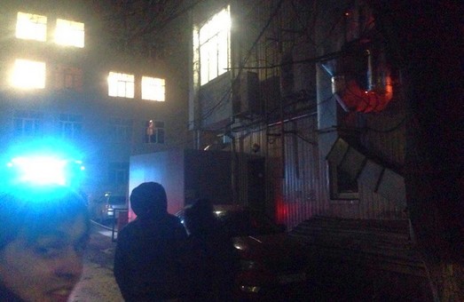 Труби горять: у Харкові сталася пожежа в піцерії на Пушкінській
