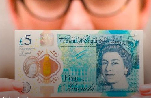 Британські вегани вимагають вилучити із обігу нову грошову купюру