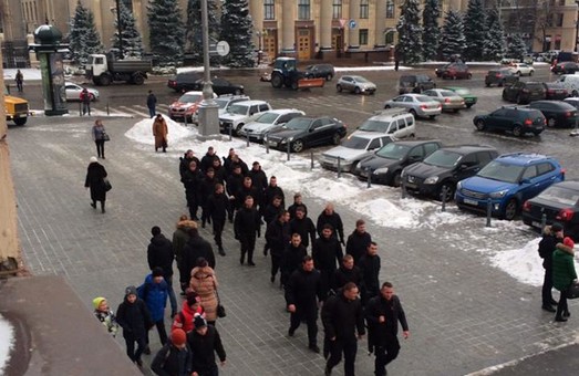 «Азов» разом зі «Схiдним Корпусом» пікетували харківський главк Національної Поліції (ФОТО)