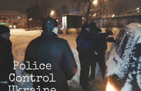 Черговий скандал за участю поліцейських стався в Харкові (ФОТО)
