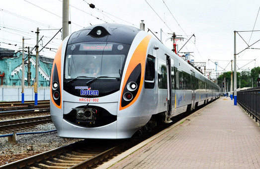 "Укрзалізниця" запроваджує нові маршрути з Харкова (список)