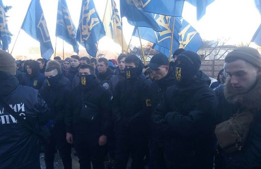 Нам набридла бездіяльність поліції - активісти ЦК "Азов"