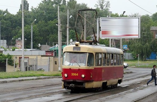 Трамваї до Малої Данилівки не ходитимуть ще тиждень