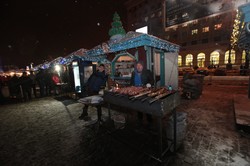 На найбільшій площі Європи відкрили головну ялинку Харкова/ Фоторепортаж