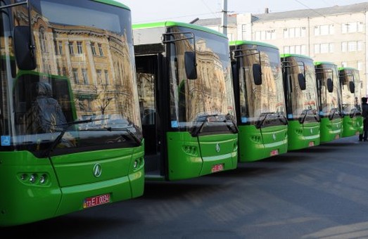 У Харкові відкореговано мережу міських автобусних маршрутів