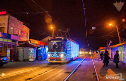 Одеситів "захопили" блискучі святкові трамваї/ ФОТОРЕПОРТАЖ