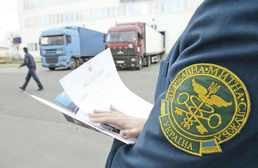 На Харківській митниці порушили тисячу справ про контрабанду
