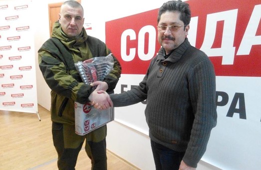 Харківський депутат від «Солідарності» передав набори інструментів для бійців АТО