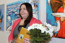 В обіймах «Блакитного фльору»: в Харкові стартувала нова виставка Валентини Самойлик
