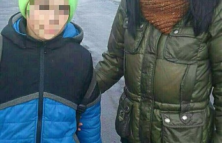 8-річний хлопчик "втік" з дому до супермаркета