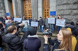 Харківська міськрада відмовилась винести на сесію питання Шишкіна / Фоторепортаж