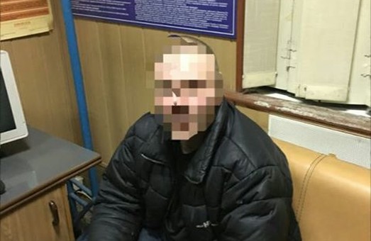 Затримано вуличного грабіжника з Комсомольського шосе