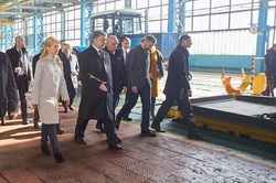 Промисловість і наука: Світлична презентувала Президентові нові успіхи регіону / ФОТОРЕПОРТАЖ