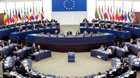 Голосування за «безвіз»: Європарламент зажадав поновлення візового режиму для американців