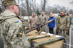 Як губернатор Харківщини брала участь у заняттях з питань територіальної оборони: фоторепортаж