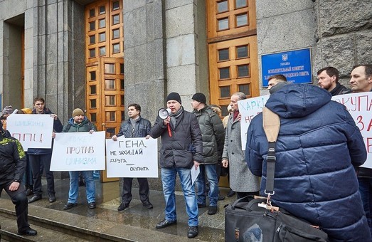 Харківський апеляційний адмінсуд підтвердив: сенатор Шишкін більше не почесний харків’янин