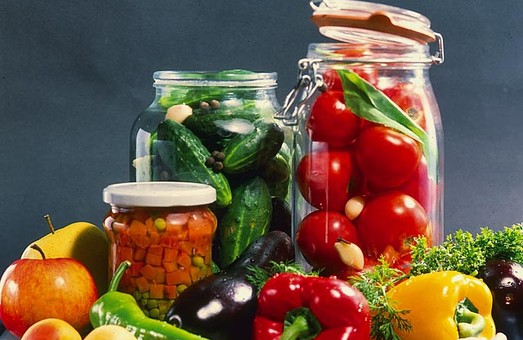 В Україні зросло виробництво консервованих овочів