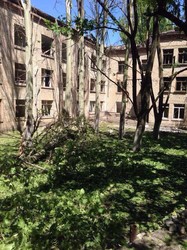 Батальон «Харків» евакуював лікарню, підпалену бойовиками в Красногорівці/ Фото