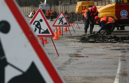 На ремонт харківських доріг буде спрямовано понад 310 мільйонів гривень