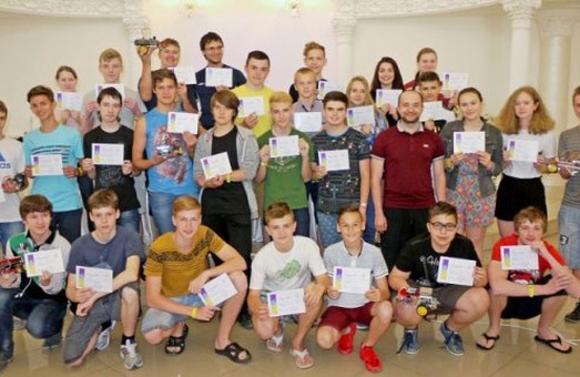 Харківські учні взяли участь у Всеукраїнських літніх наукових школах