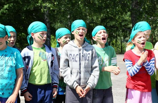 Діти з Харківщини відпочивають у літніх таборах по всій Україні