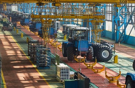 Екс-директора Харківського тракторного заводу підозрюють у розтраті і зловживанні службовим становищем