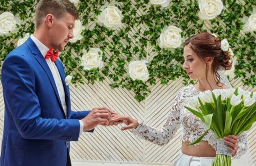 Харків'яни можуть нестандартно зареєструвати і відсвяткувати шлюб