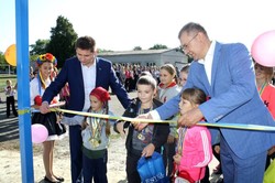 На території Балаклійської ЗОШ за ініціативи Харківської «Солідарності» відкриті сучасні спортивні майданчики