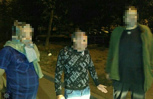 Затримано трьох вуличних грабіжників з проспекта Григоренка