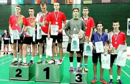 Харківські бадмінтоністи завоювали 2 срібні та 4 бронзові медалі на юніорському чемпіонаті України