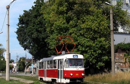 Заборонено рух трамваїв по центру міста
