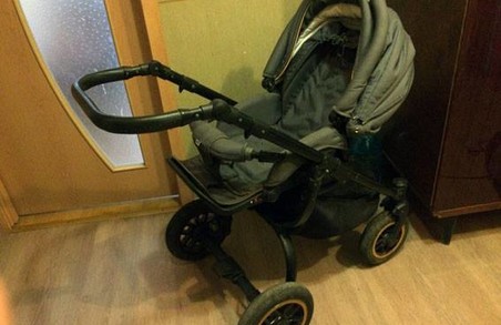 Молодим мамам не варто залишати дитячі коляски без нагляду