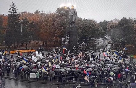 Спілкування Саакашвілі з харків'янами закінчилося його втечею/ Фото, Відео