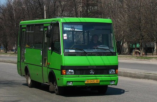 У міськраді повідомили, коли пустять автобуси на Динамівській