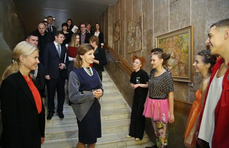 Марина Порошенко та Юлія Світлична звернулися до харківських студентів