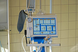 Організатори «Класичної Феєрії» передали харківській лікарні апарат штучного дихання для дітей