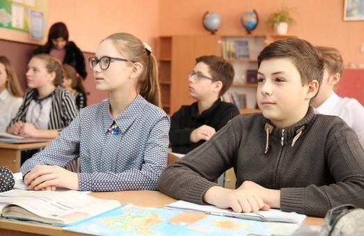 Харківській школярі та студенти повернуться до навчання 12 березня