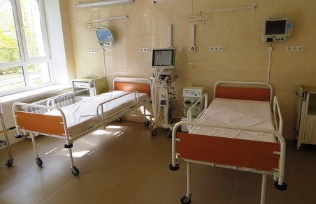 Назустріч реформі: харківські лікарні перетворили у некомерційні підприємства