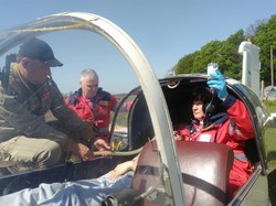Як на Харківщині льотчики-добровольці рятують людей (Фото)