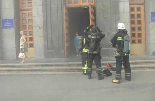 З Харківської міськради евакуювали людей