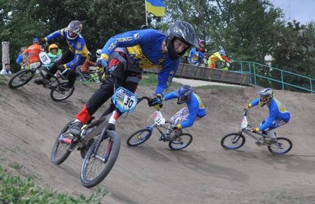 Харків’яни здобули  82 нагороди під час національних змагань з велоспорт