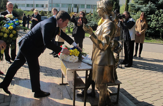 Харків'яни привітали поляків із 100-річчя відновлення незалежності
