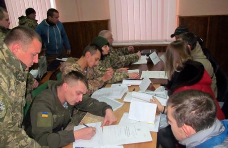 Цього року близько 1800 мешканців Харківщини підписали контракт з армією