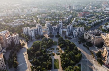 Сквер на площі Свободи відкриється в серпні