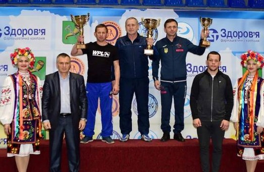 Харківські борці стали переможцями домашнього чемпіонату України