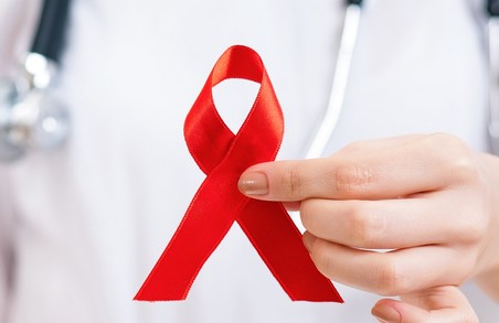 Менше половини ВІЛ-інфікованих харків‘ян знають про свій статус
