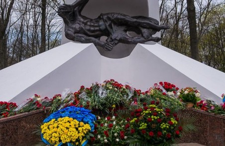 Харків’яни вшанують пам’ять ліквідаторів Чорнобильської АЕС