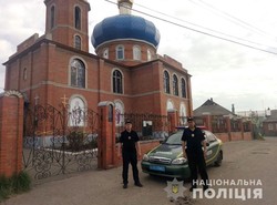 Поліцейські Харківщини забезпечують правопорядок під час Великодніх свят