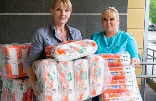 Харків отримав благодійну допомогу для новонароджених