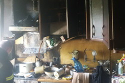 В Харкові загорівся житловий будинок